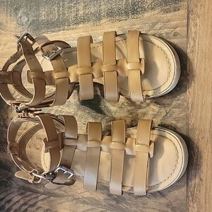 Girls sandals
